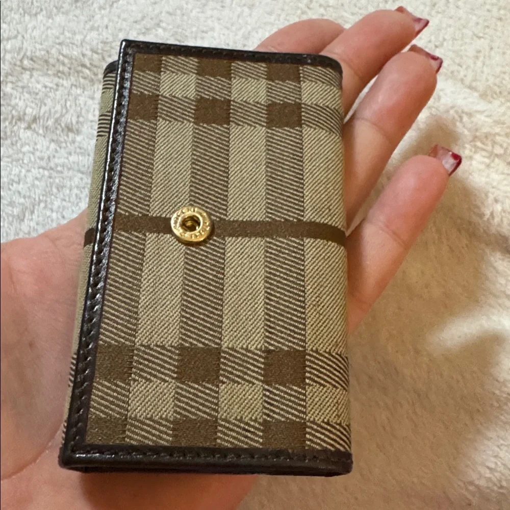 Burberry vintage key holder unisex